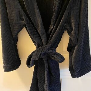 Woman Black short Just Love Robin!